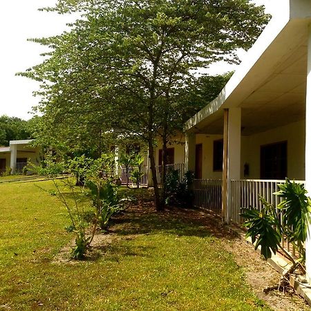 Hotel Villas Magen El Remate Exteriör bild