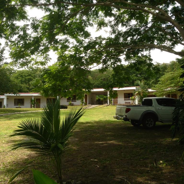 Hotel Villas Magen El Remate Exteriör bild